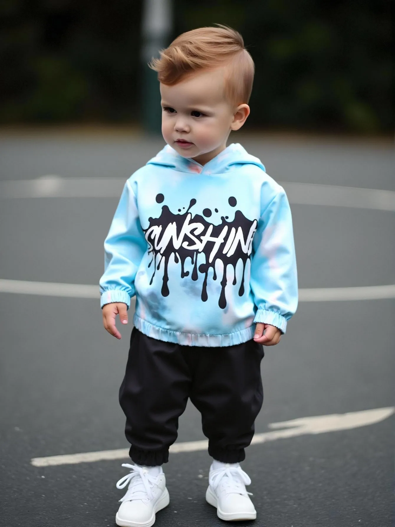 kf-S1310e22c72994d41a6a2a125a1c647f4V 2-piece set of fashionable casual letter printed tie dye hooded long sleeved top and pants for baby boys, autumn and winter - Image 1